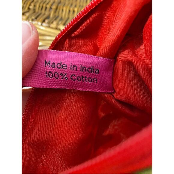 Buckhead Bettie’s Holiday Wristlet - Picture 3 of 5